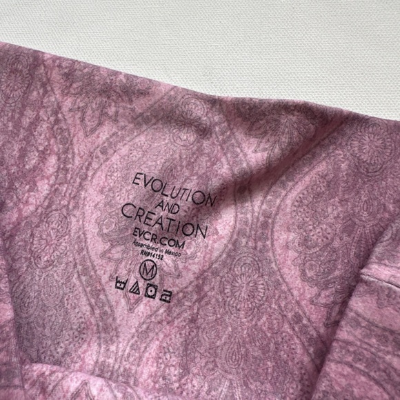 Evolution and Creation Yoga Pants - Pink/Purple
Size: Medium - Picture 6 of 8